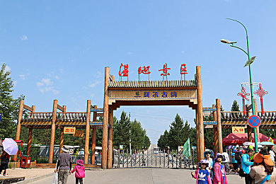 年轻漂亮岳每4乱理｜“美丽智慧新风尚：揭秘‘年轻漂亮岳每4乱理’，成就内外兼修的人生典范”