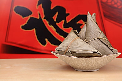 国产乱伦乱｜国产影视乱象揭示家庭伦理沦陷的深层思考-5